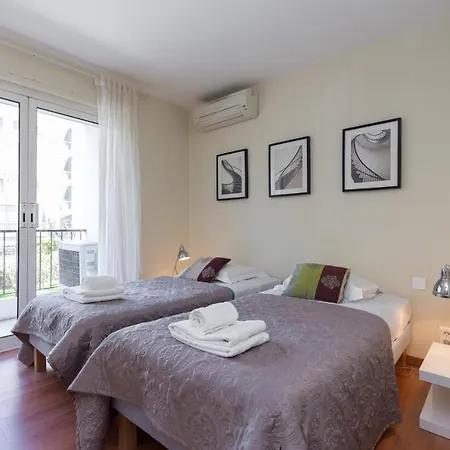 Sleeps 6 Air Con Wifi *